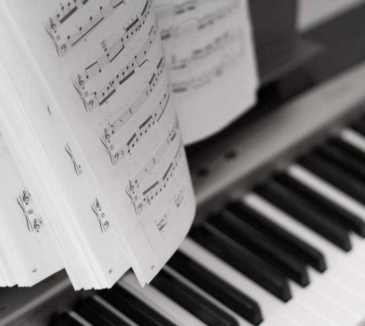 Partitions et clavier Béziers